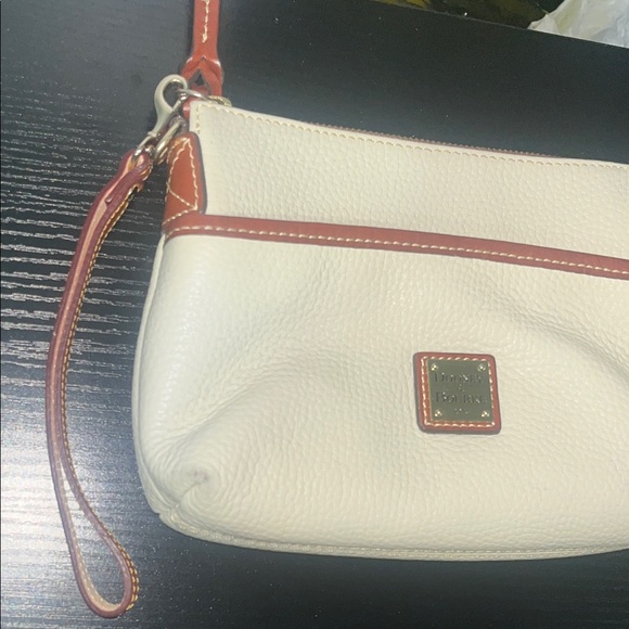 Dooney & Bourke 2piece clutch and coin purse - Picture 16 of 16